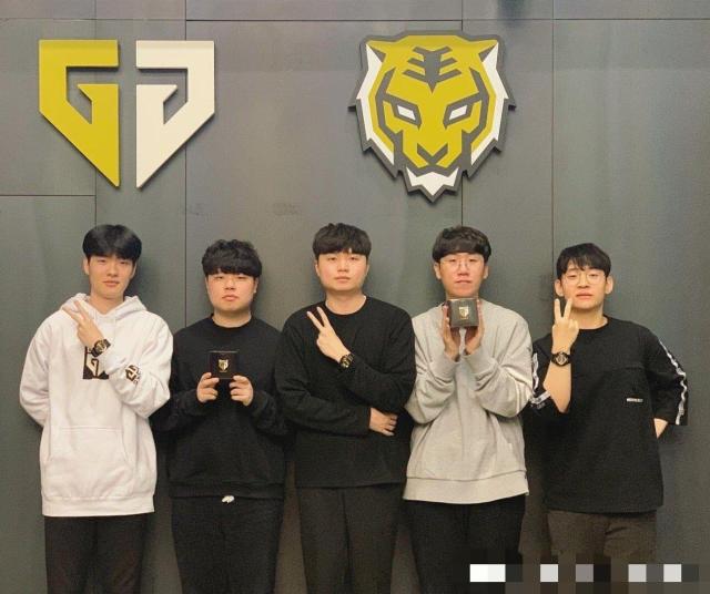 这次晋级也 这次晋级也